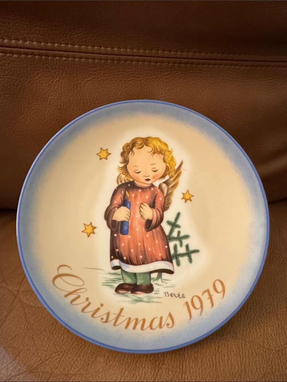 Schmid Christmas Hummel 1979 'Starlight Angel' Collector Plate